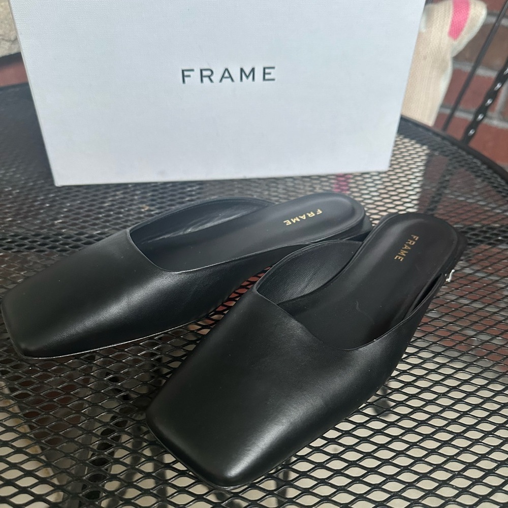 FRAME Le Town Black Leather Mules - Picture 4 of 7